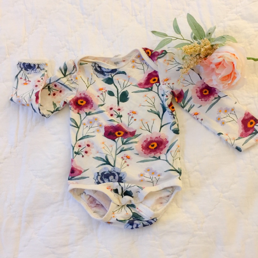 H&M floral body,top